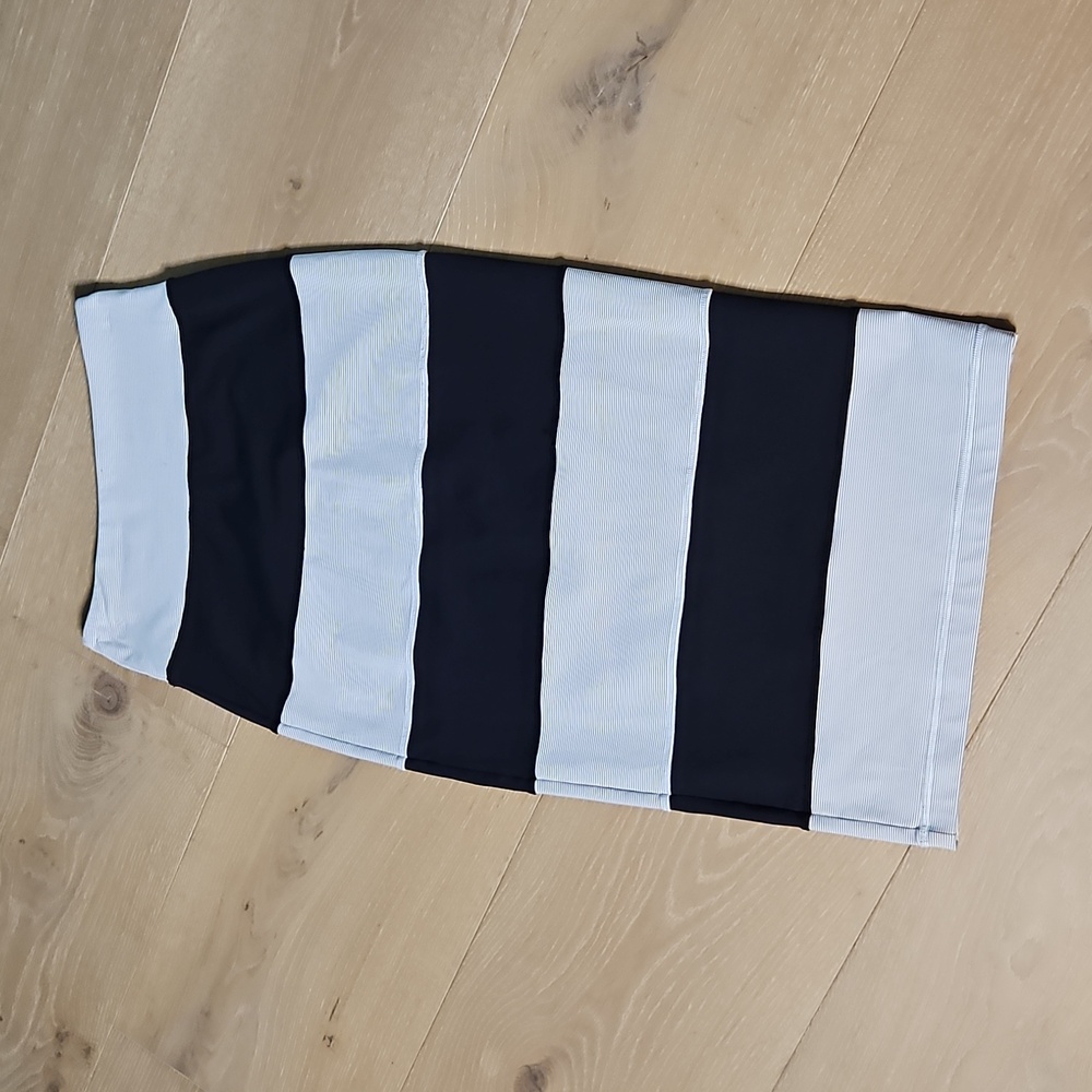 Lululemon pencil skirt
